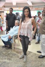 Shilpa Anand on location of the film The Mall in Bhayander, Mumbai on 9th Dec 2013